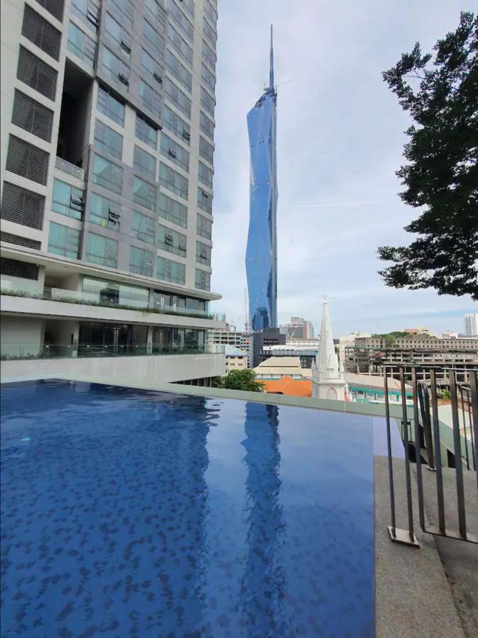 Bukit Bintang Robertson 3br With Netflix